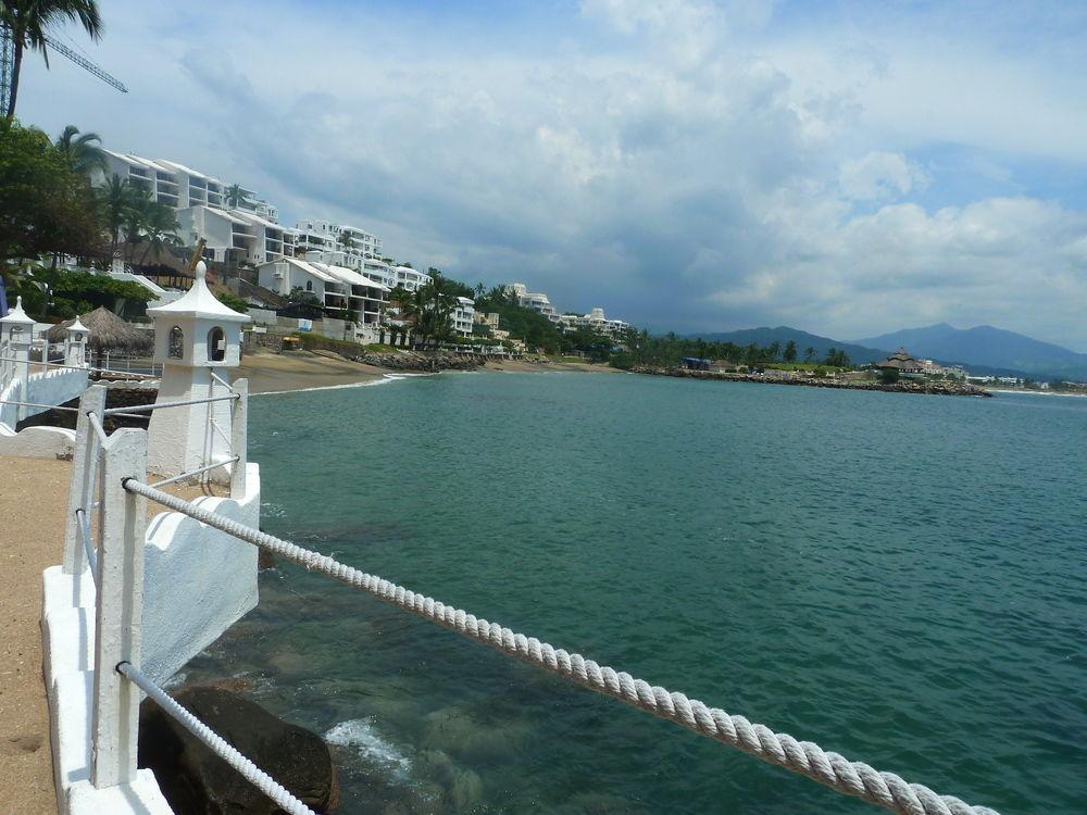 Dolphin Cove Inn Мансанильо Экстерьер фото