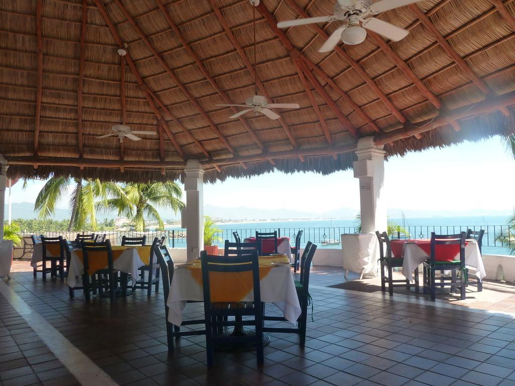 Dolphin Cove Inn Мансанильо Экстерьер фото