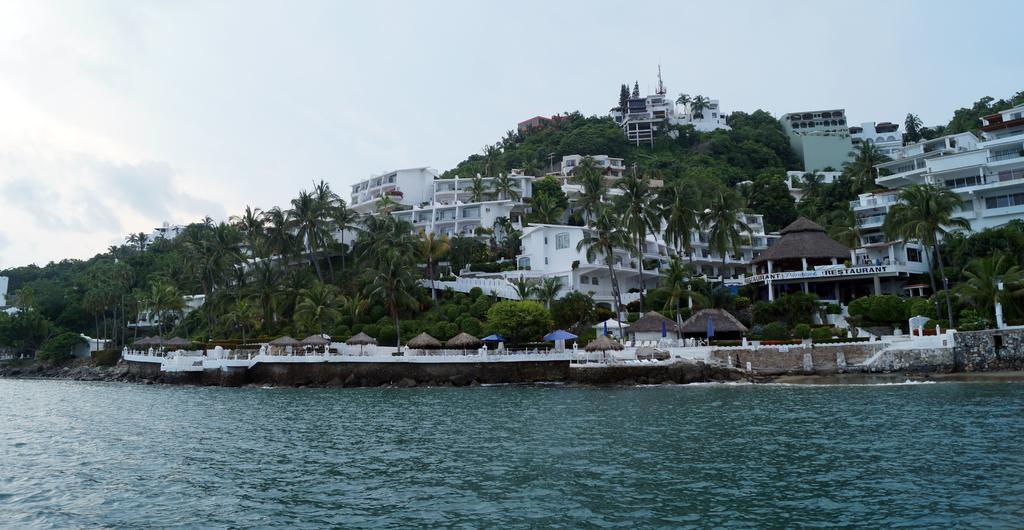 Dolphin Cove Inn Мансанильо Экстерьер фото