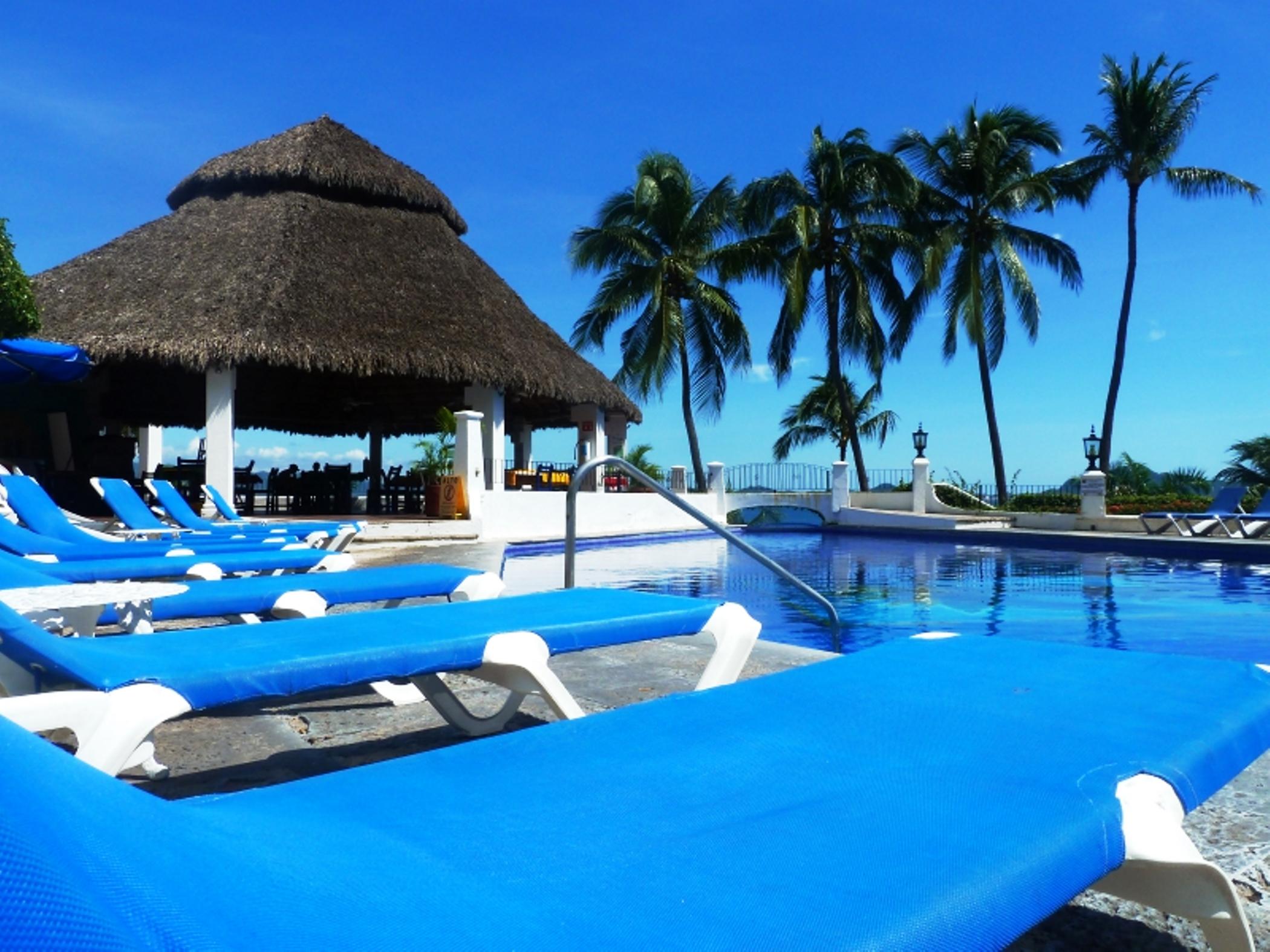 Dolphin Cove Inn Мансанильо Экстерьер фото